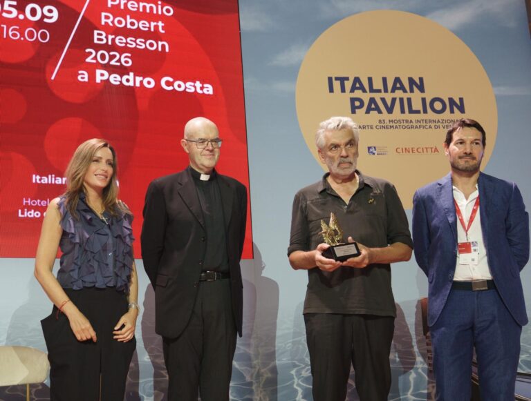cult3 Pedro Costa con mons. Davide Milani, sen